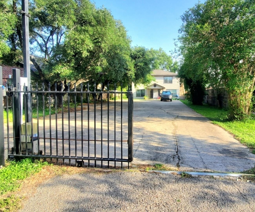 512 Avenue A - Photo 16