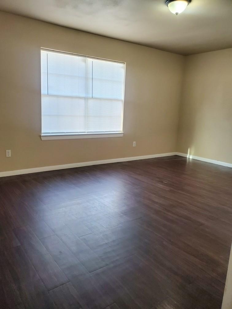 512 Avenue A - Photo 8