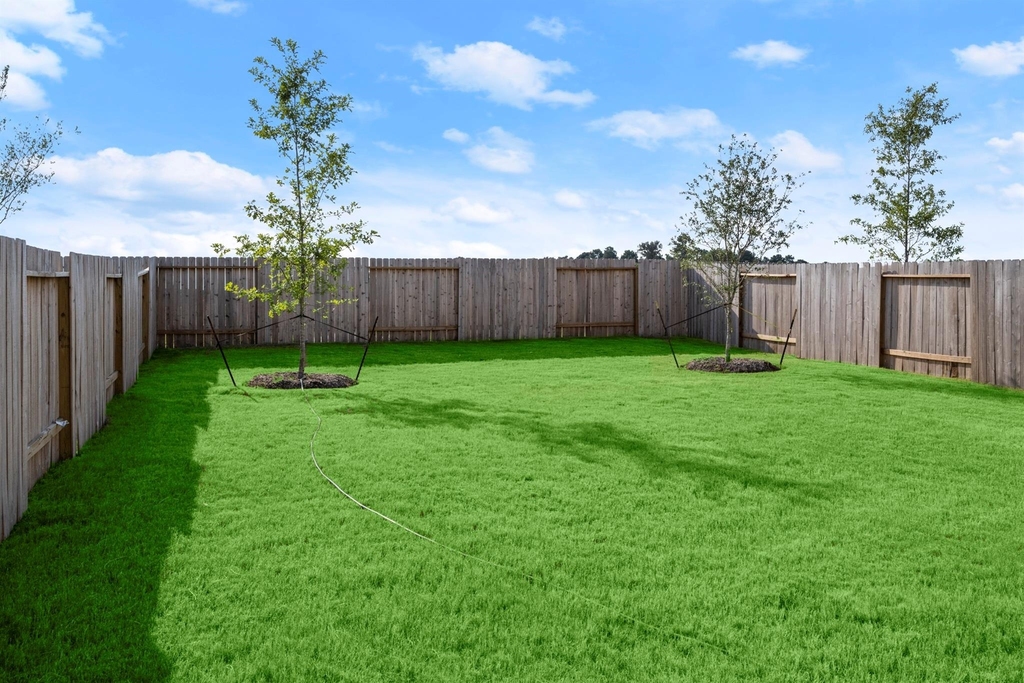 688 Amesbury - Photo 17