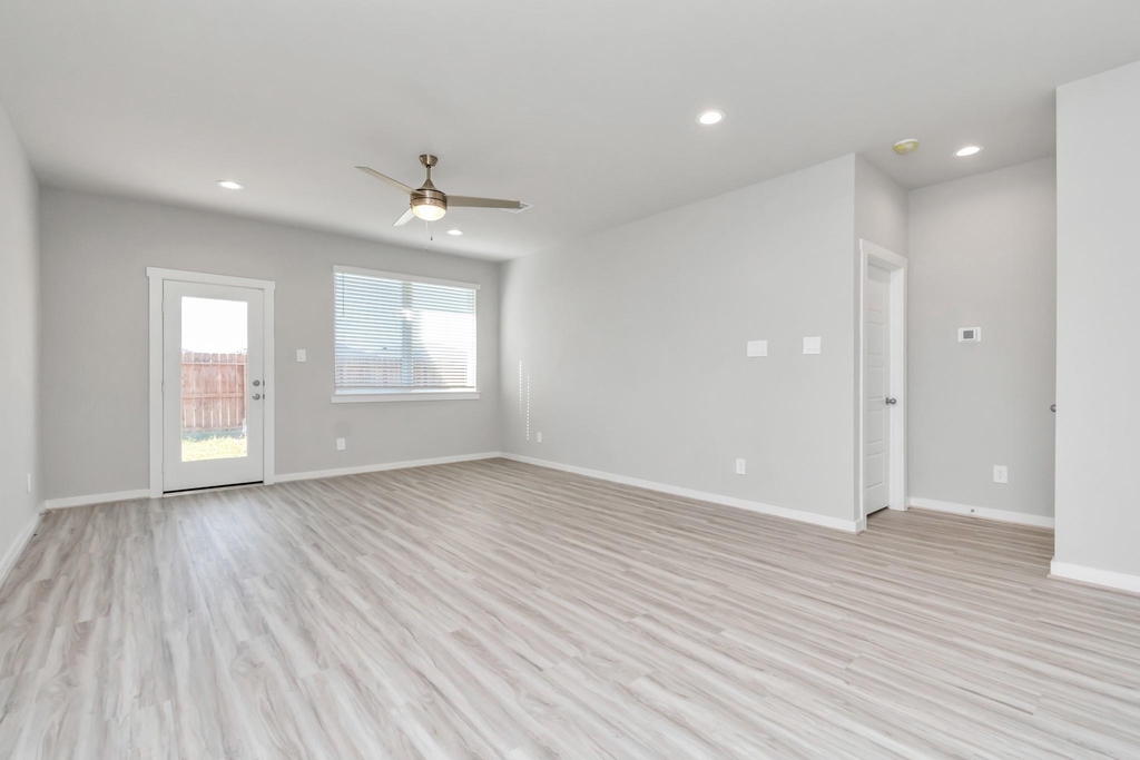 3020 Gunnersbury Drive - Photo 9