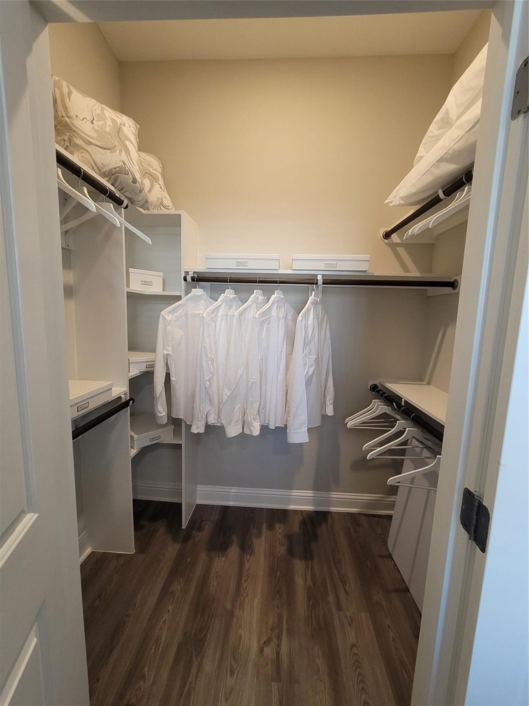 2111 Austin Street - Photo 2
