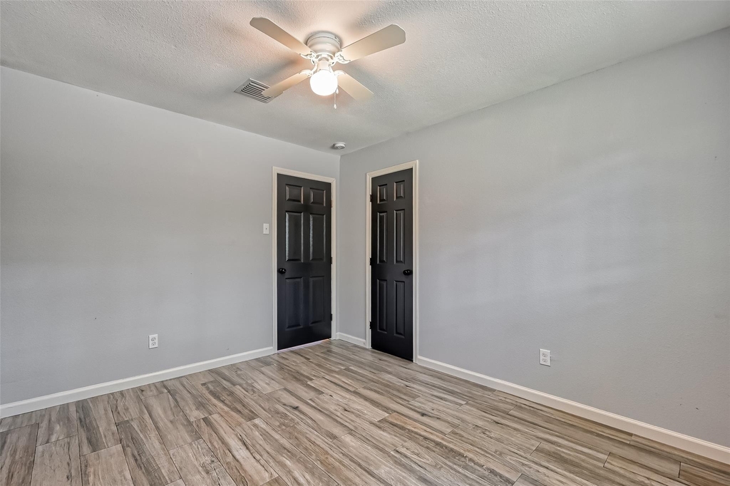 8623 Valley Forest Drive - Photo 19