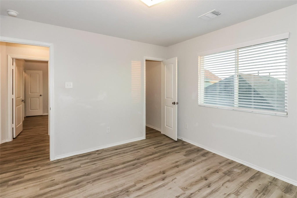 24127 Avogadro Drive - Photo 7