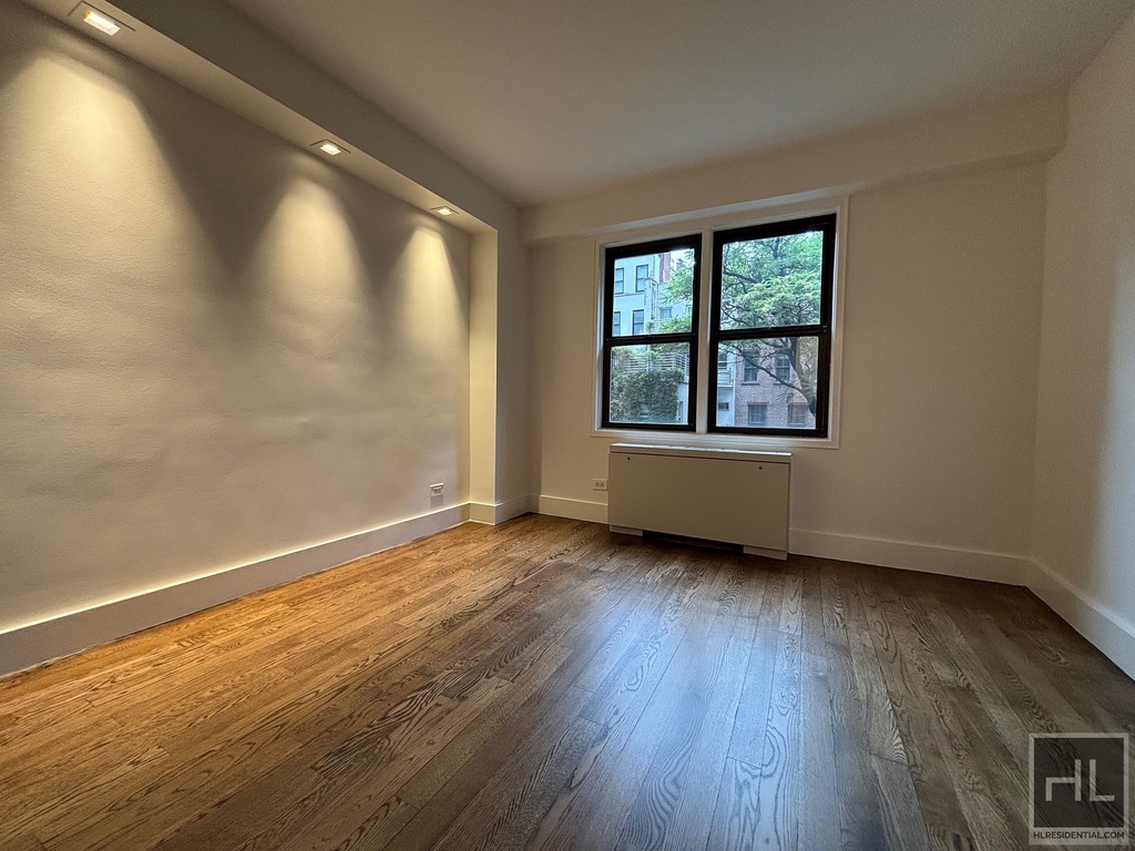 East 63 Street - Photo 11