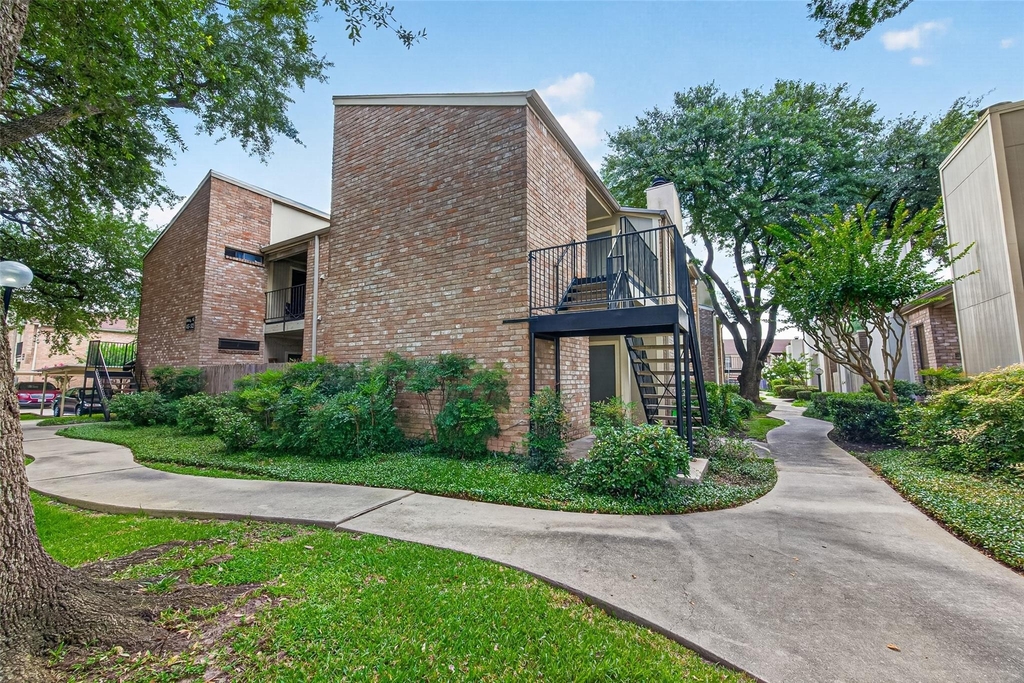 8100 Cambridge Street - Photo 0