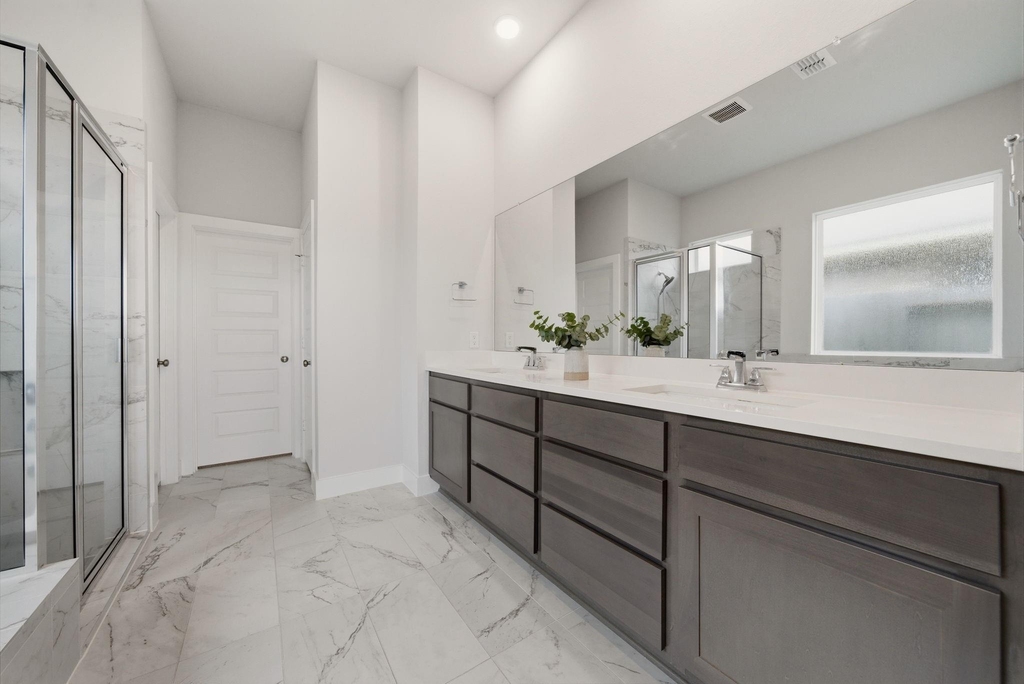 26307 Camden Canyon Avenue - Photo 18