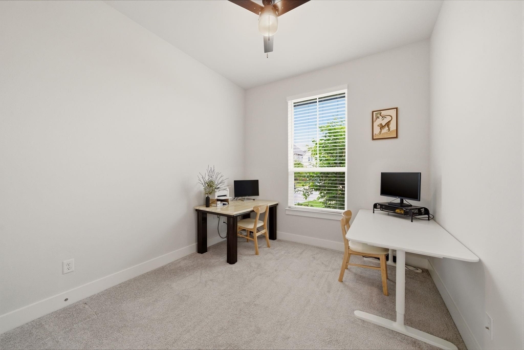 26307 Camden Canyon Avenue - Photo 21