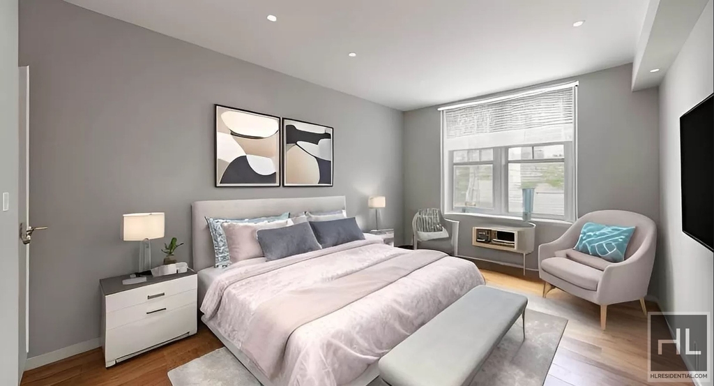 East 58 Street - Photo 0