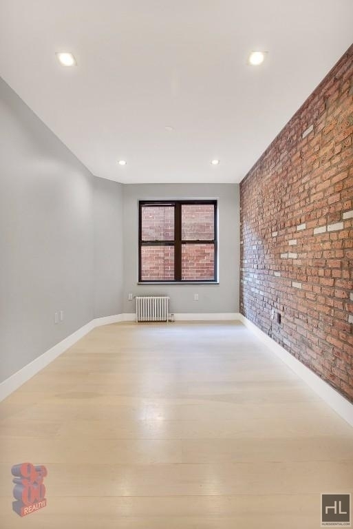 Stanton Street - Photo 4