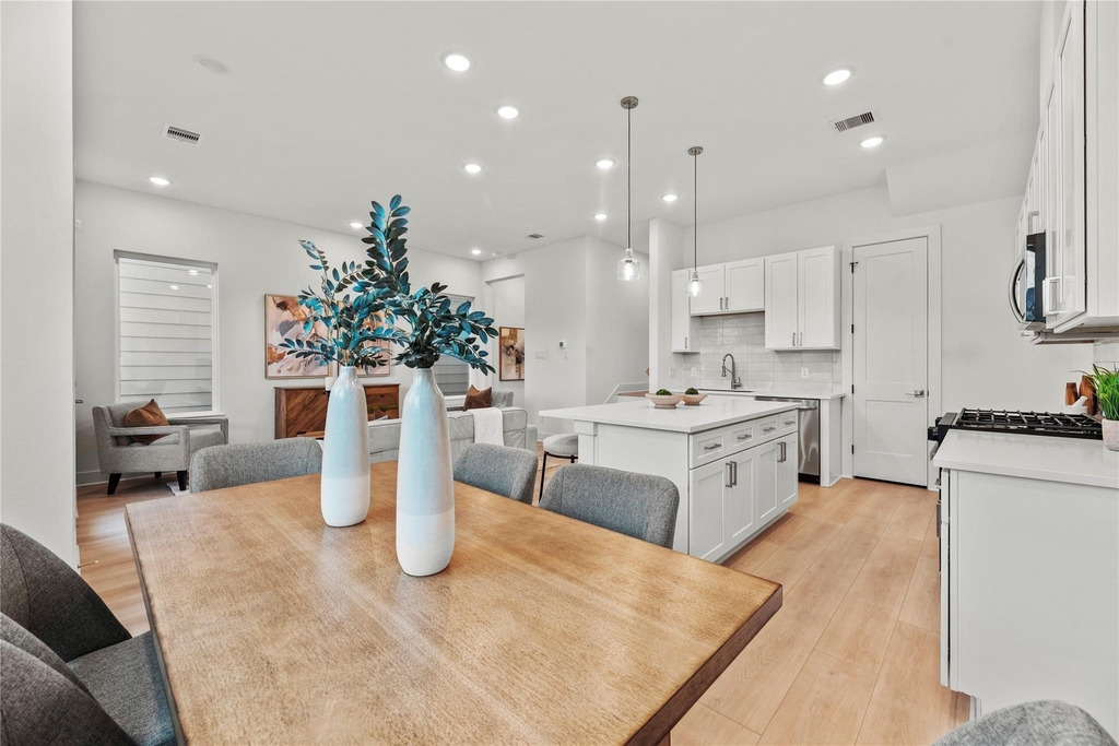 1308 Neiman Ln - Photo 3