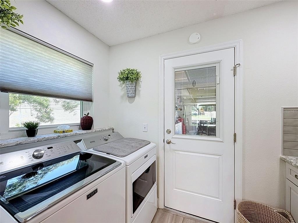 7442 Woodhollow Road - Photo 24