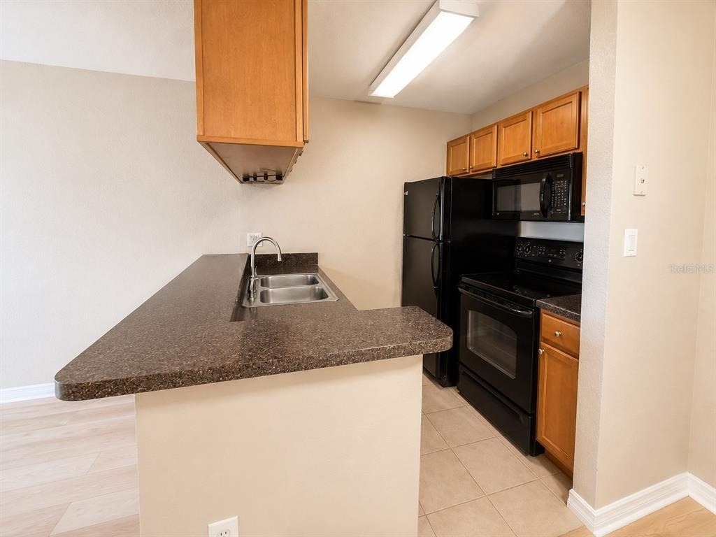 203 Lake Parsons Green - Photo 4