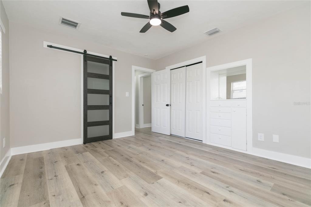 2600 52nd Avenue N - Photo 9