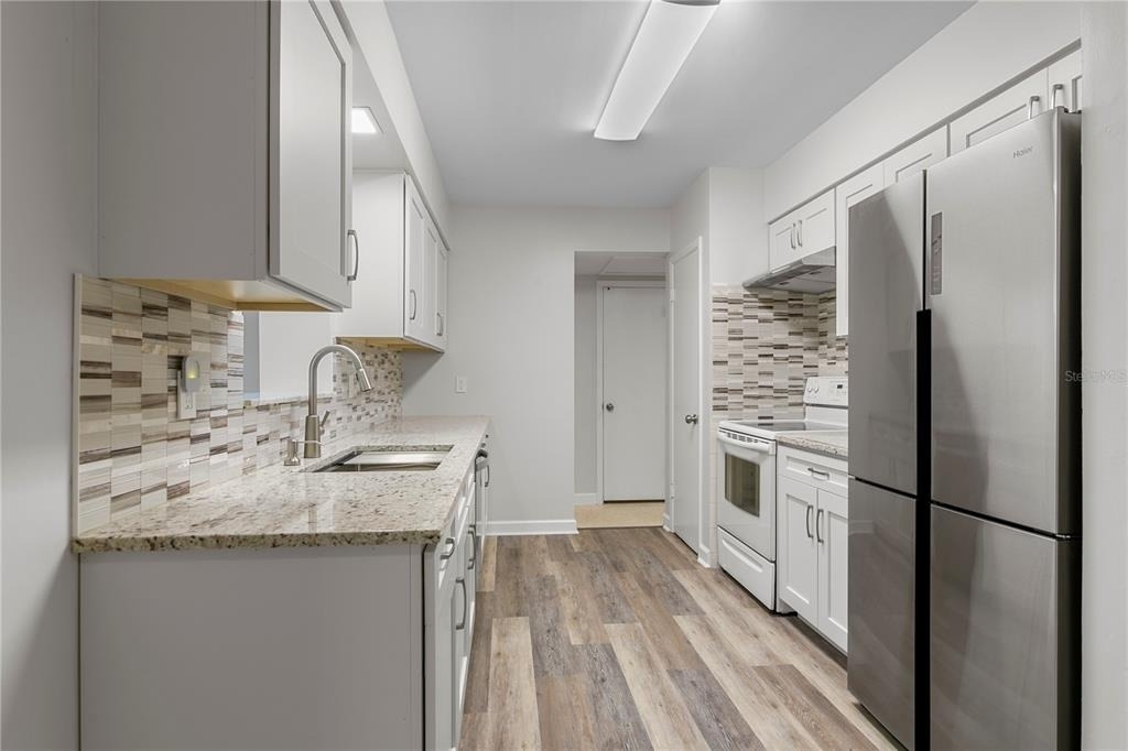 2910 W Price Avenue - Photo 8