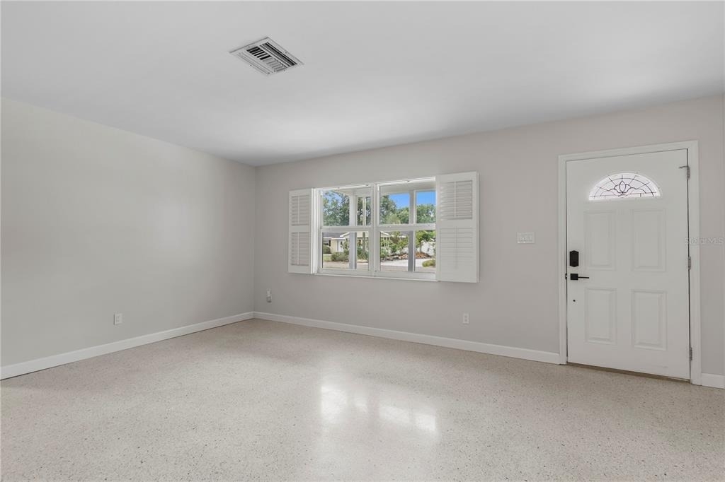 2910 W Price Avenue - Photo 7