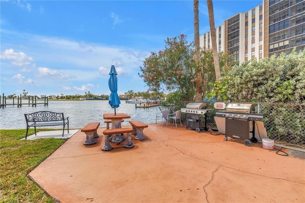 10365 Paradise Boulevard - Photo 2