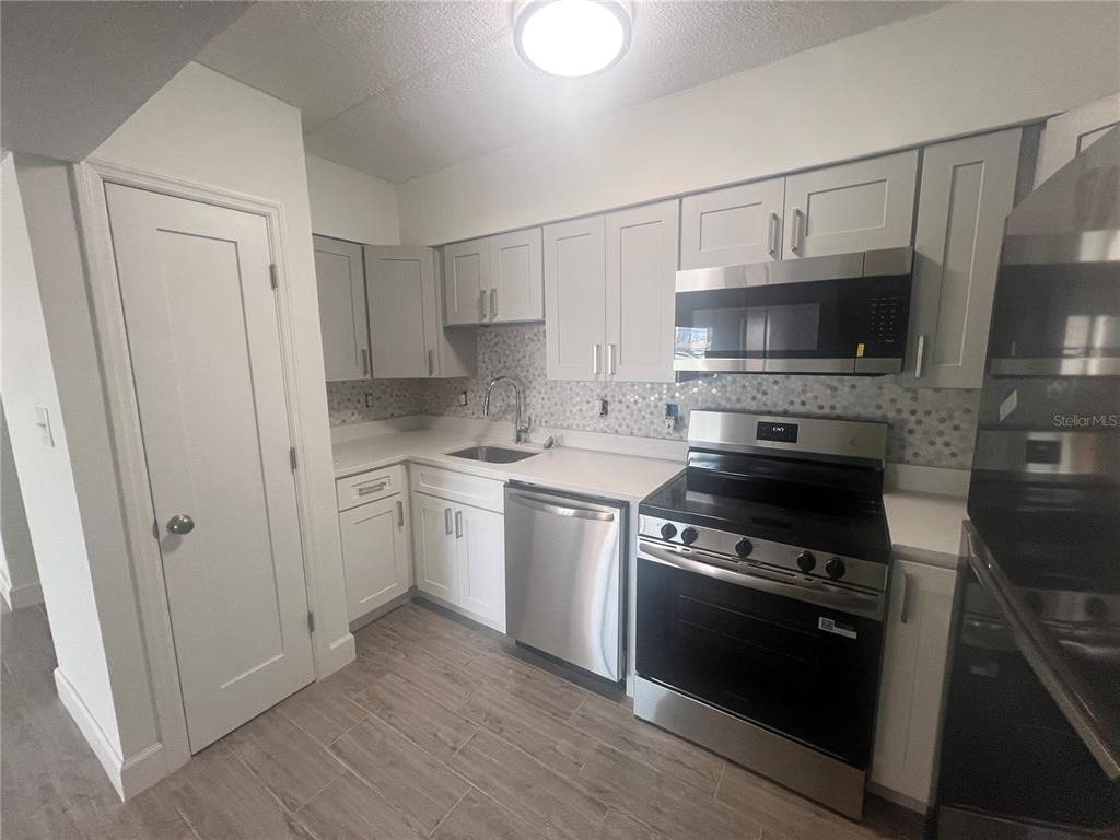 10365 Paradise Boulevard - Photo 9