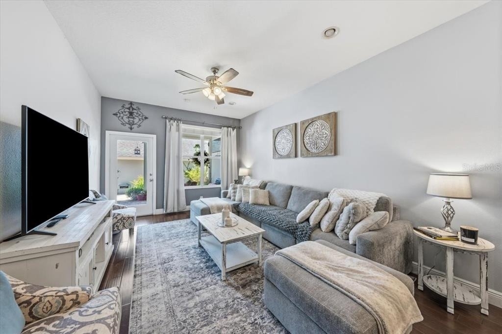 9606 Royce Drive - Photo 3