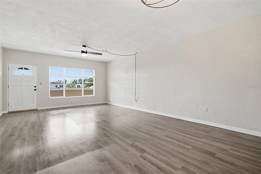 2434 Australia Way E - Photo 5