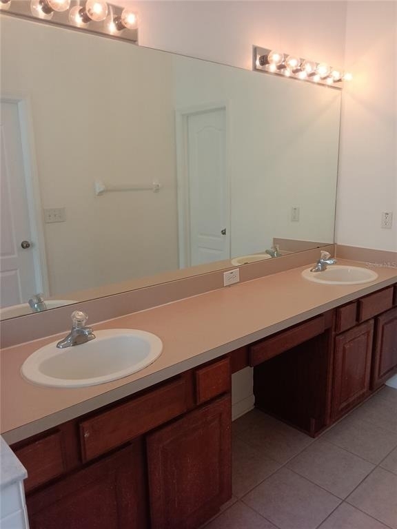 7733 Outerbridge Street - Photo 14