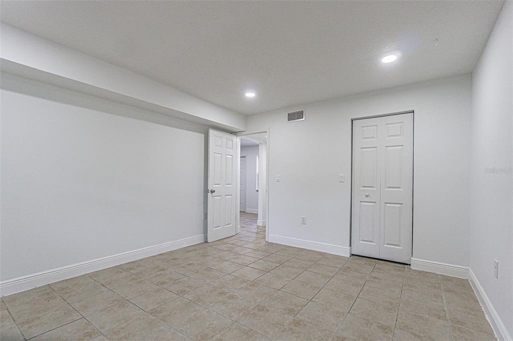 556 Clearwater Largo Road N - Photo 7
