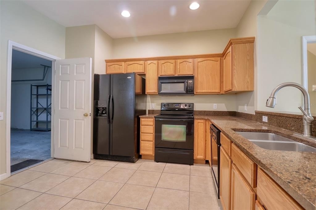 6622 83rd Avenue N - Photo 9