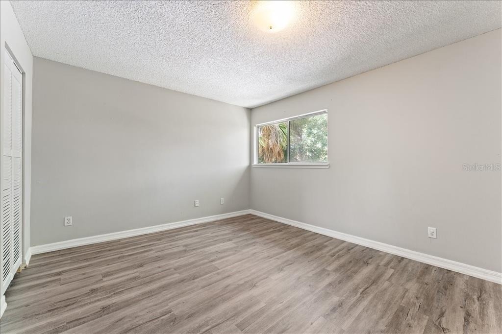 6345 Newtown Circle - Photo 11
