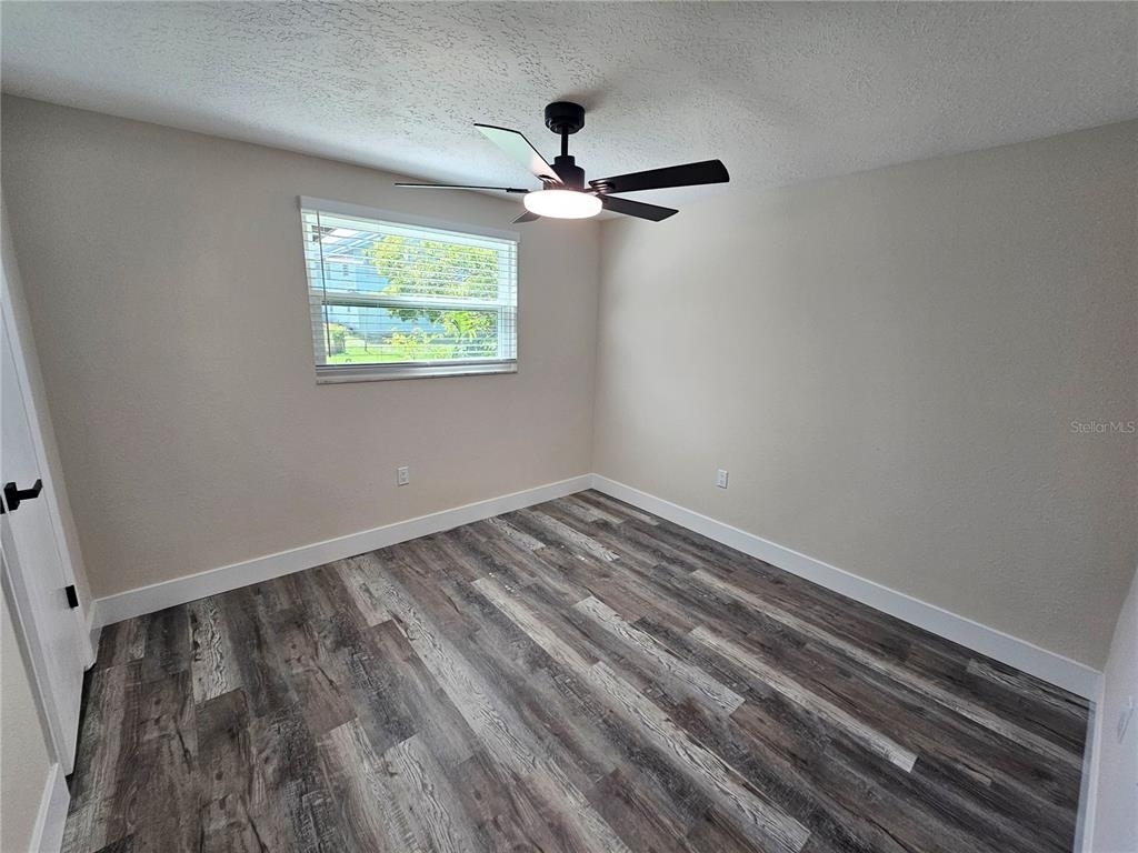 4843 Camphor Avenue - Photo 6