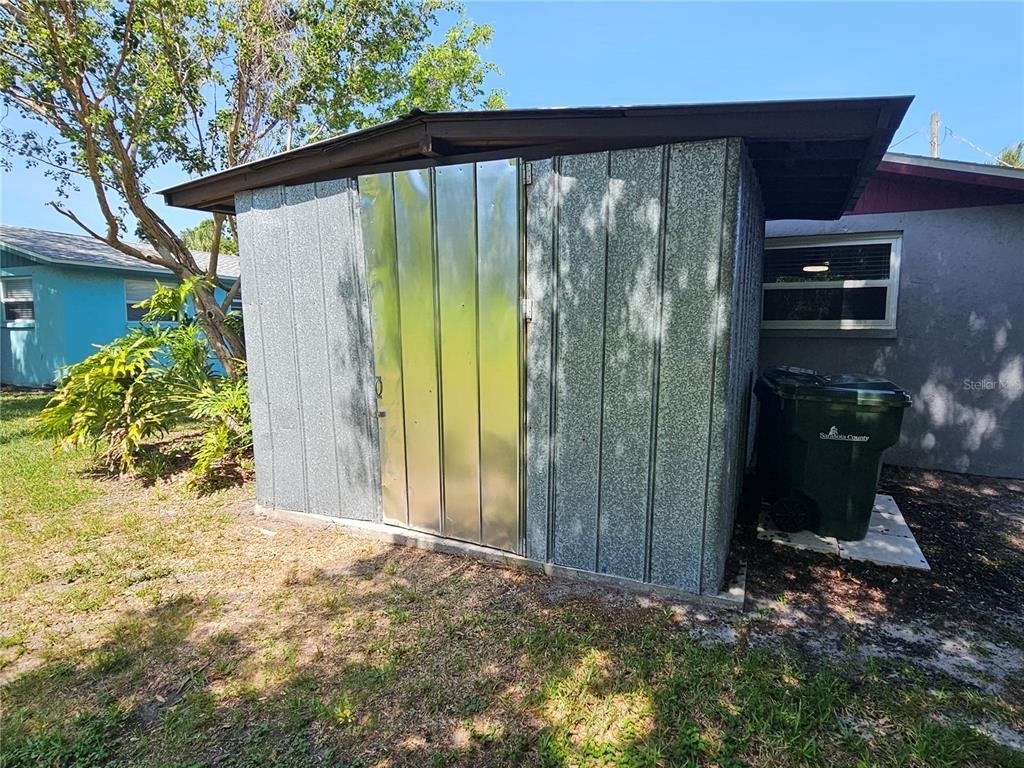 4843 Camphor Avenue - Photo 16