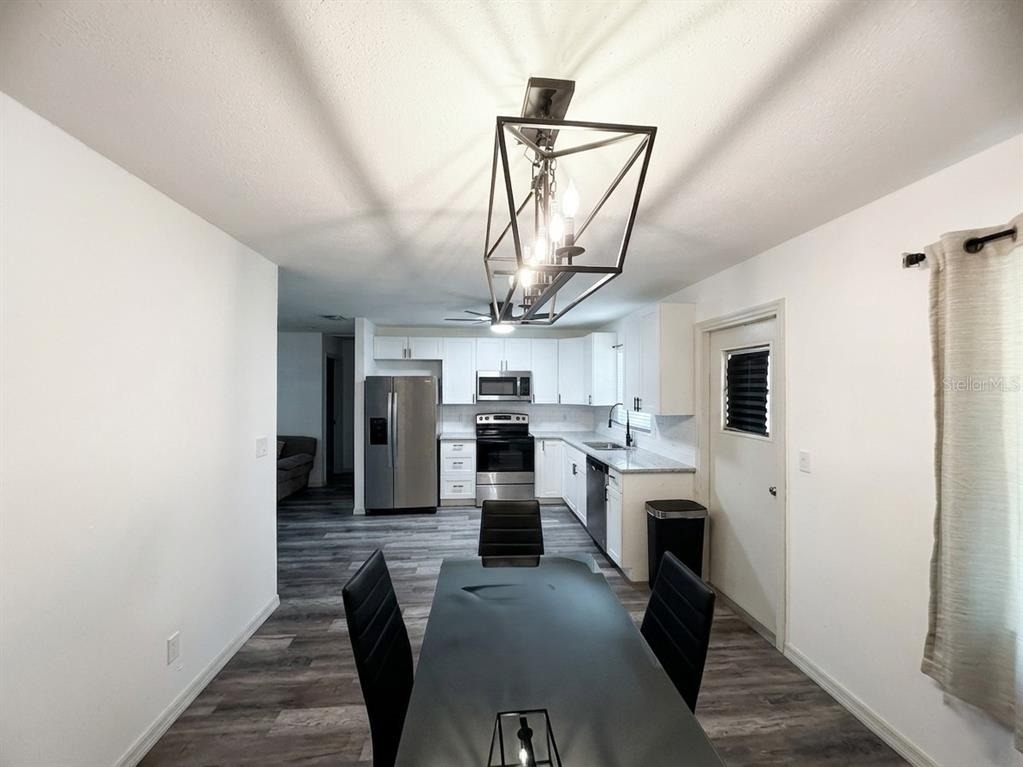 636 Rainbow Boulevard - Photo 5