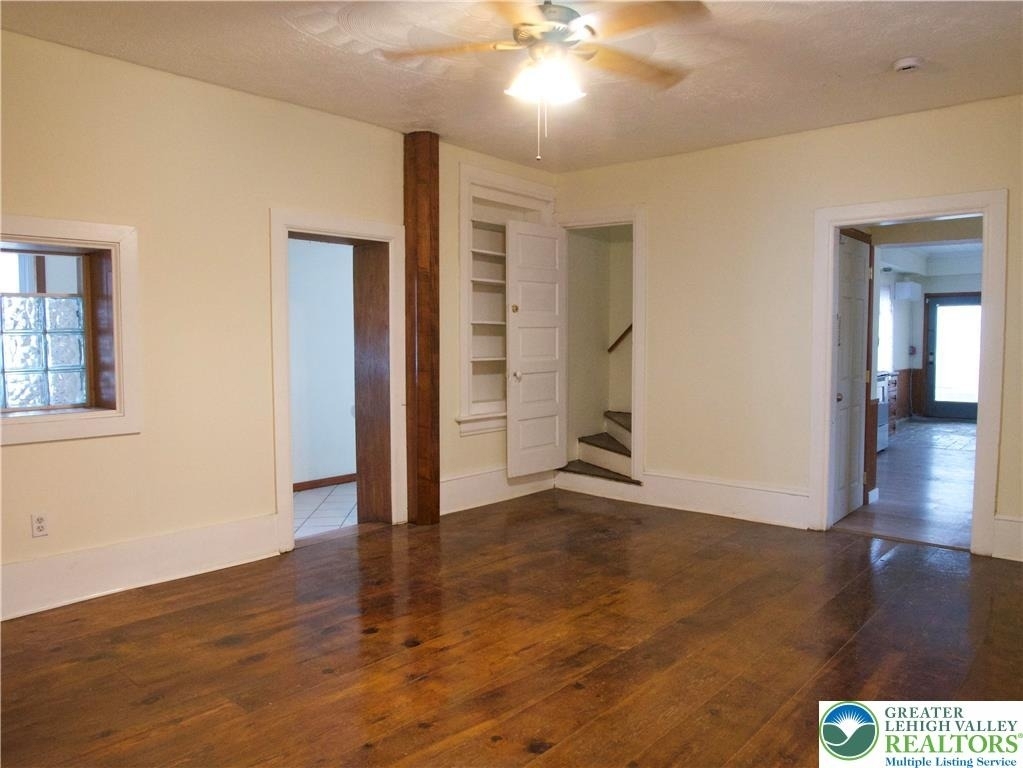 1020 Ferry Street - Photo 8