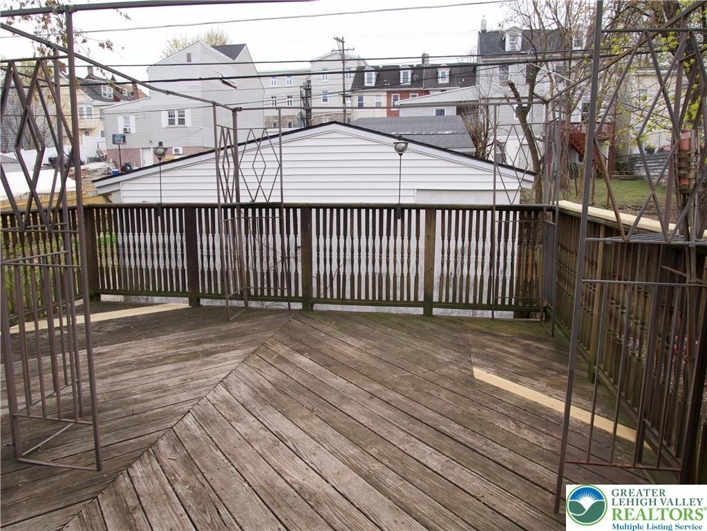 1020 Ferry Street - Photo 24