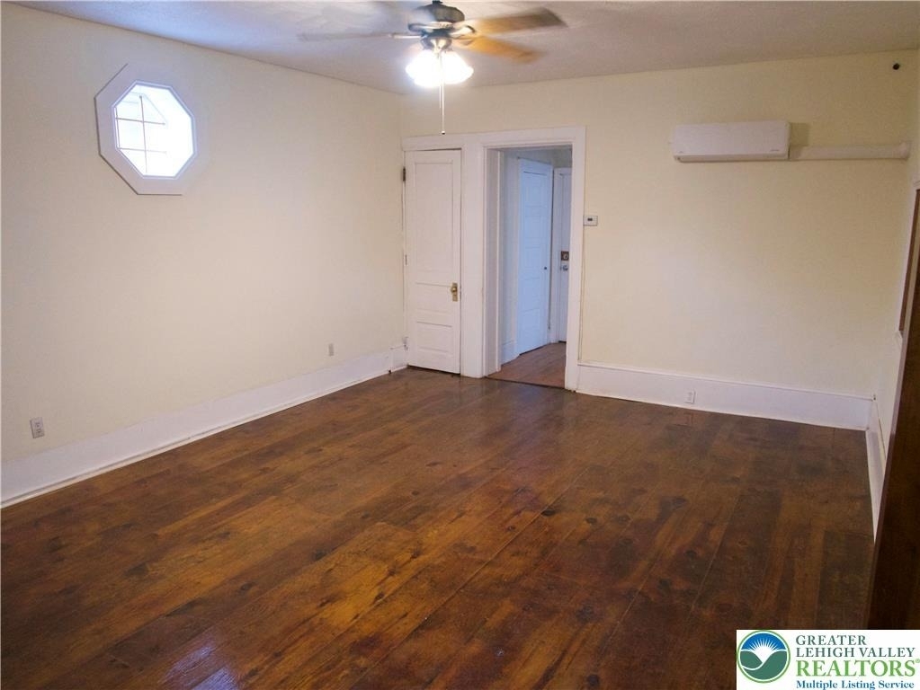 1020 Ferry Street - Photo 10