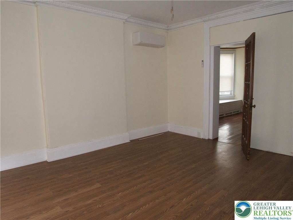 1020 Ferry Street - Photo 6