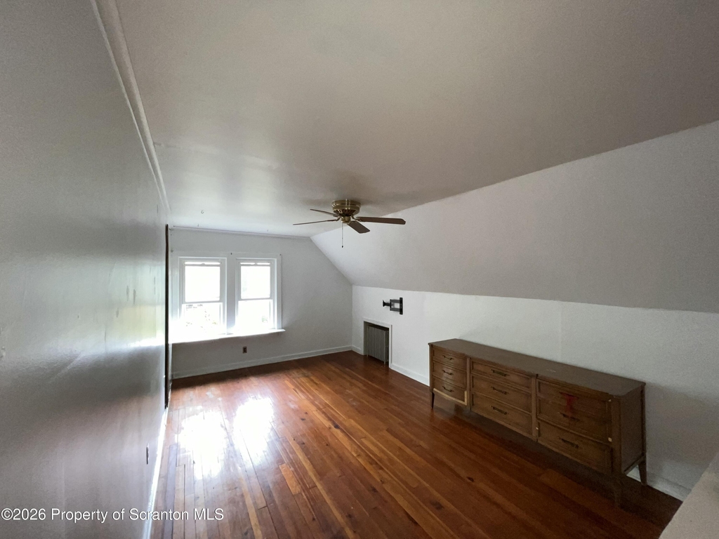 1707 Monroe Avenue - Photo 3