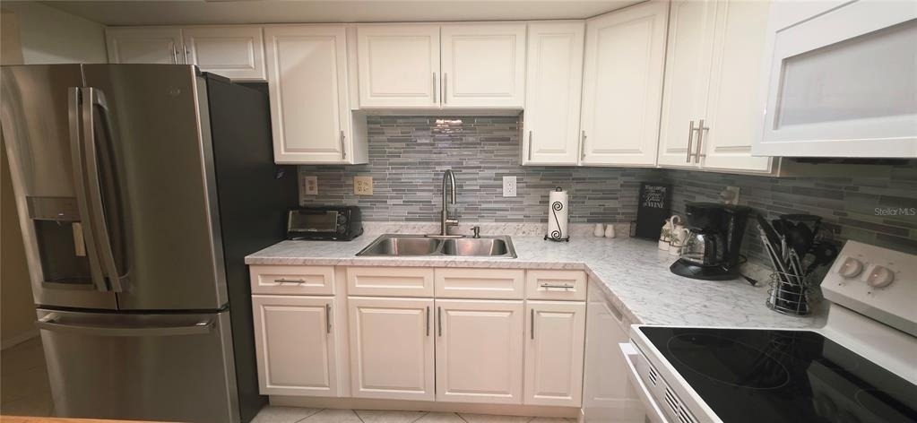 400 64th Avenue - Photo 13
