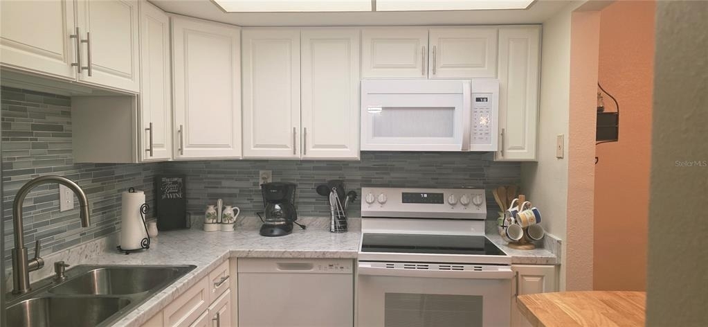 400 64th Avenue - Photo 15
