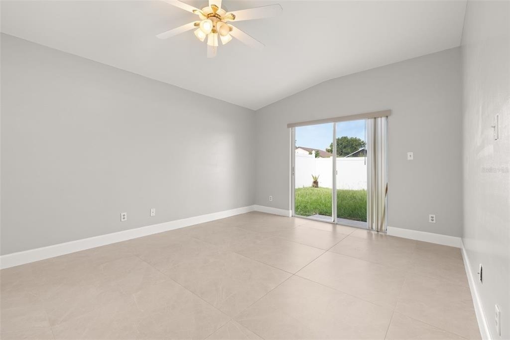 11218 Worley Avenue - Photo 16