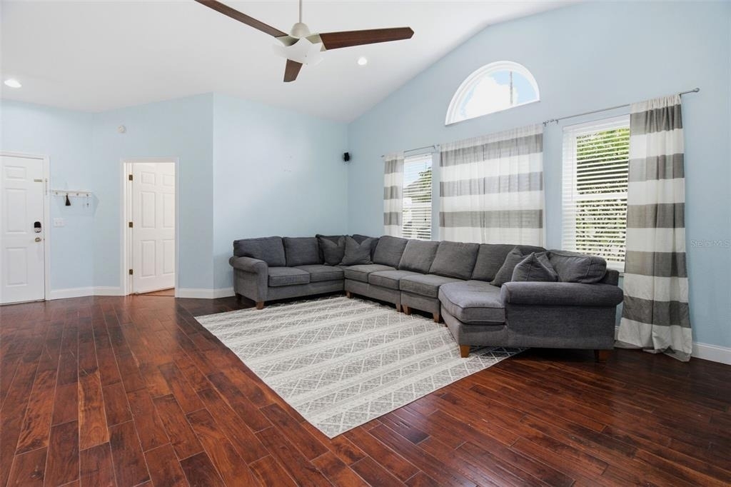 12118 Dickenson Lane - Photo 3