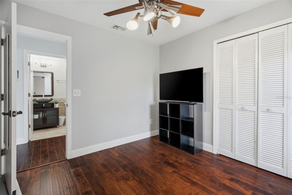 12118 Dickenson Lane - Photo 15