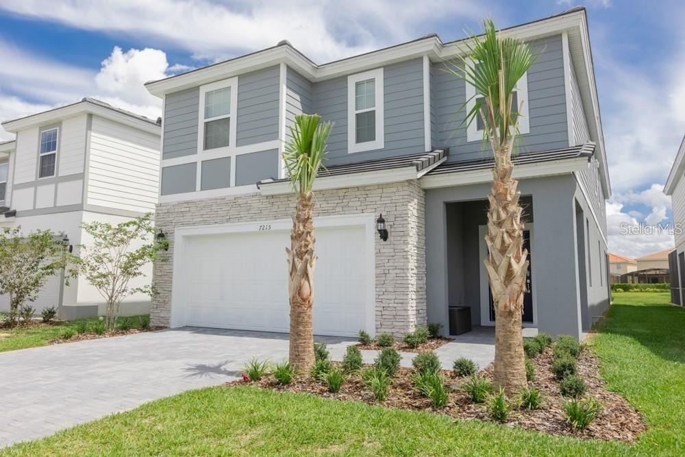 7215 Oakmoss Loop - Photo 0