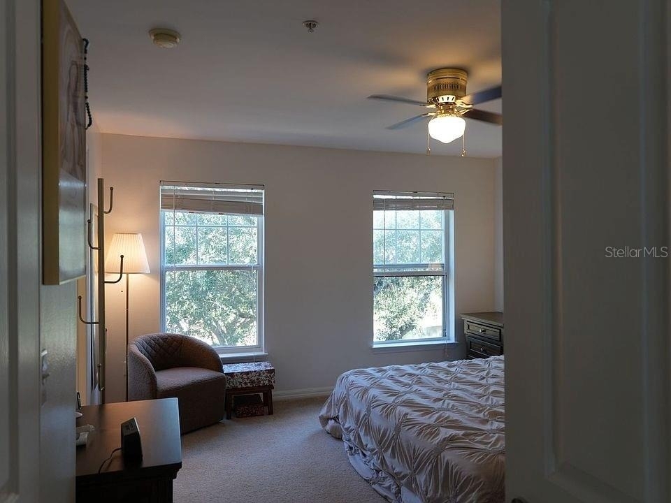 1004 Waterside Drive - Photo 6