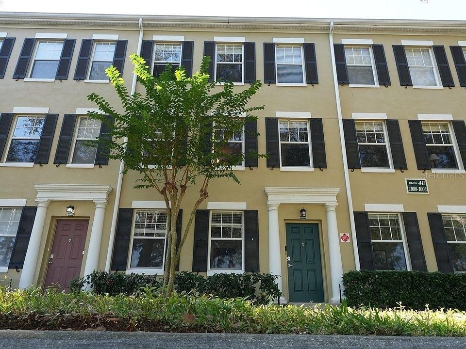 1004 Waterside Drive - Photo 0