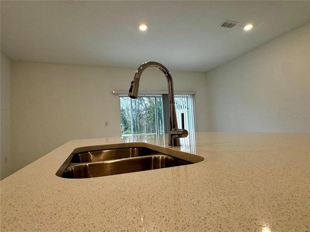 3037 Canary Avenue - Photo 7