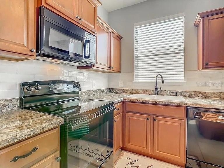 210 Blackstone Creek Road - Photo 3