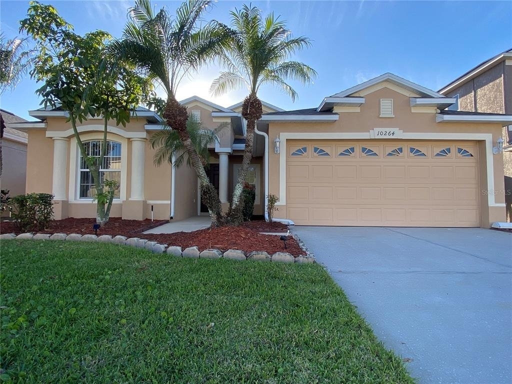 10264 Oak Crest Road - Photo 0