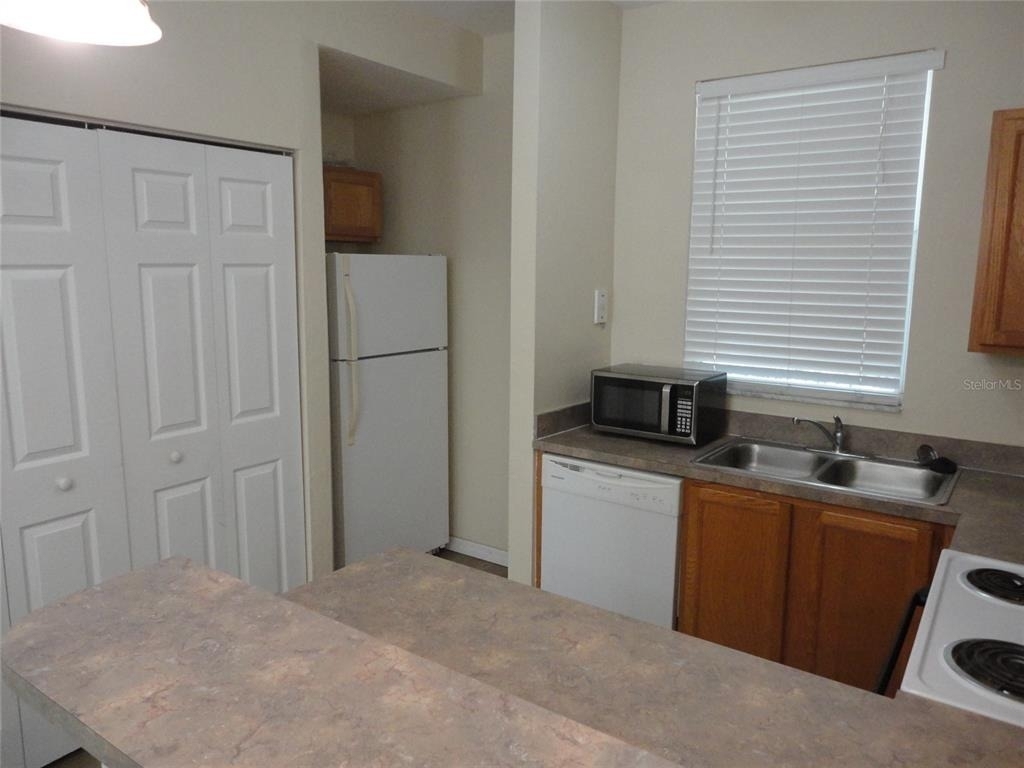 3584 Sw 30th Way - Photo 2