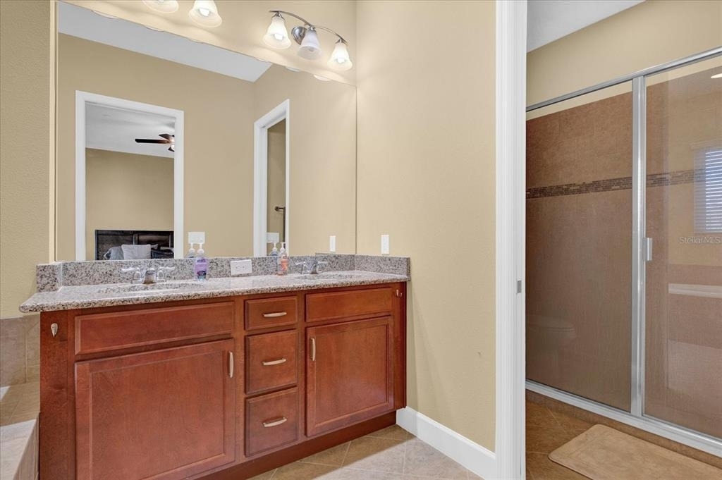9219 Laureate Boulevard - Photo 14