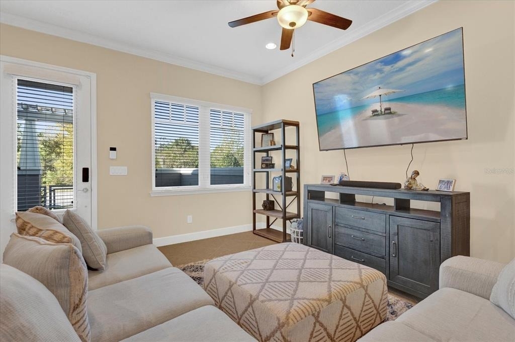 9219 Laureate Boulevard - Photo 3