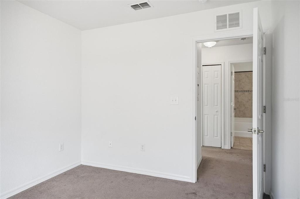 4600 E Moody Boulevard - Photo 33